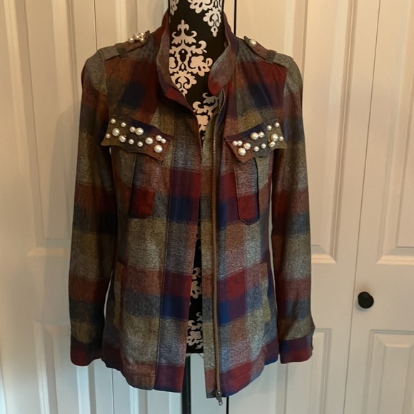 Fabulous😱#3555 Collage Jacket in gorgeous fall toned plaid and pearl accents - Picture 9 of 12